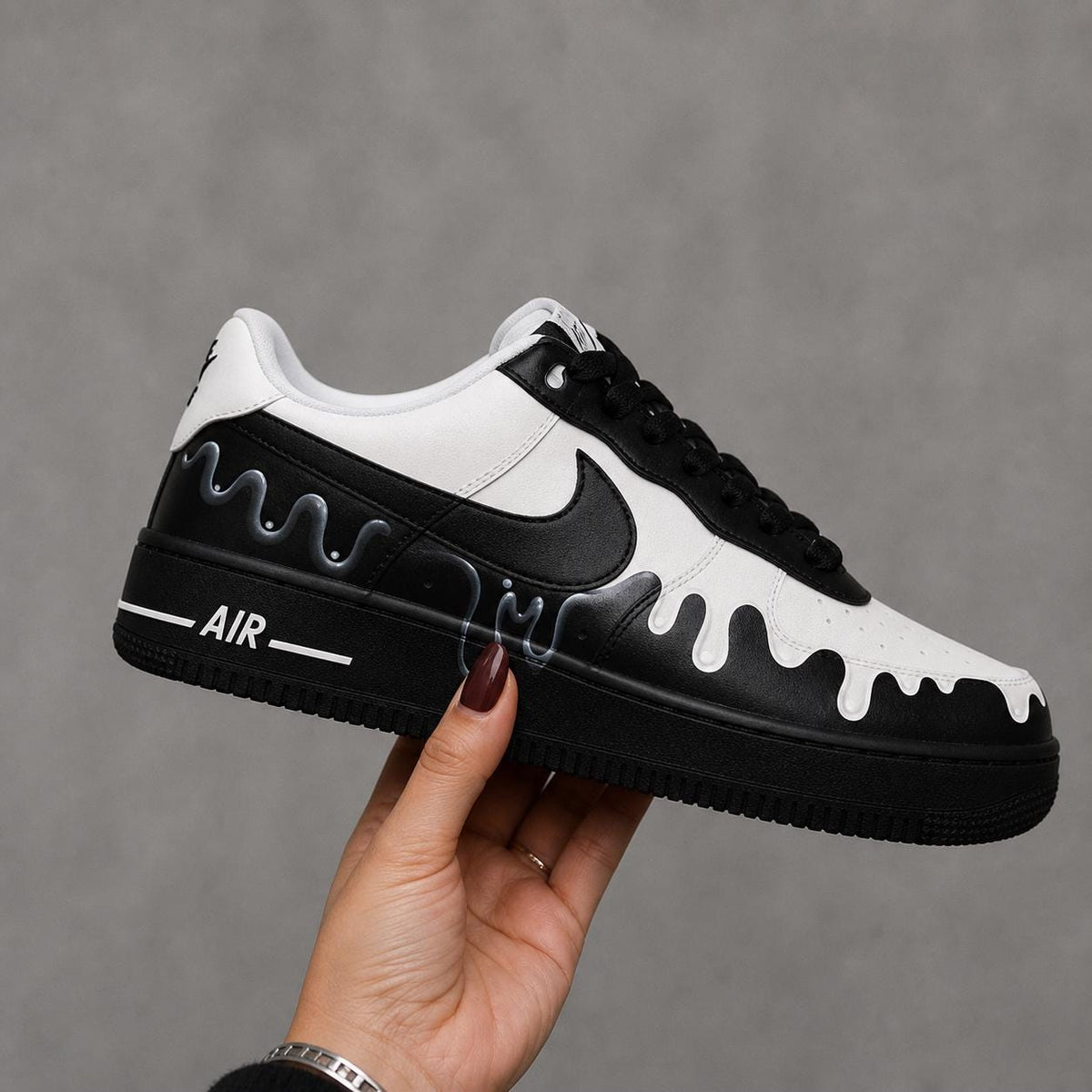 Black White Drip Custom Air Force 1 Sneakers, Monochrome Hand Painted Shoes, Gift for Him, Yin Yang Custom Trainers Art, Hand Painted Shoes
