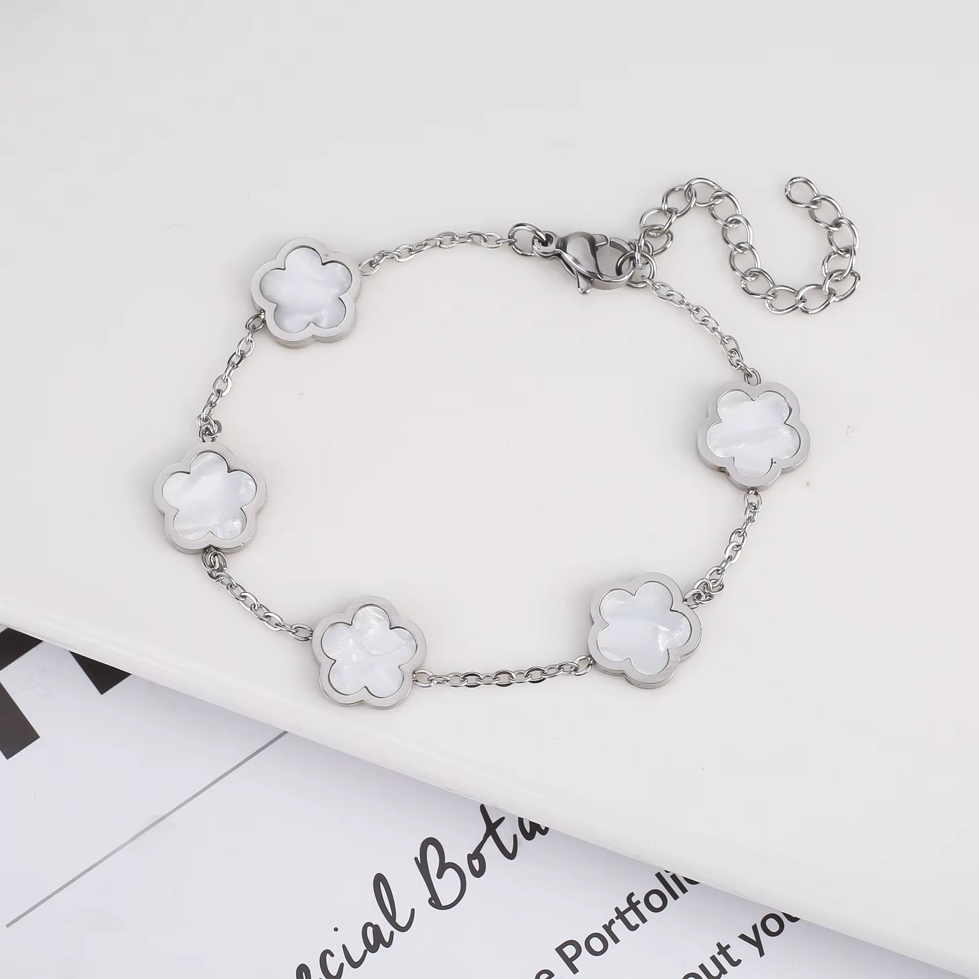 Silver Color New Design Plant Five Leaf Flower Bracelet Single Sided Plum Blossom Stainless Steel Jewelry Women'S Clover
